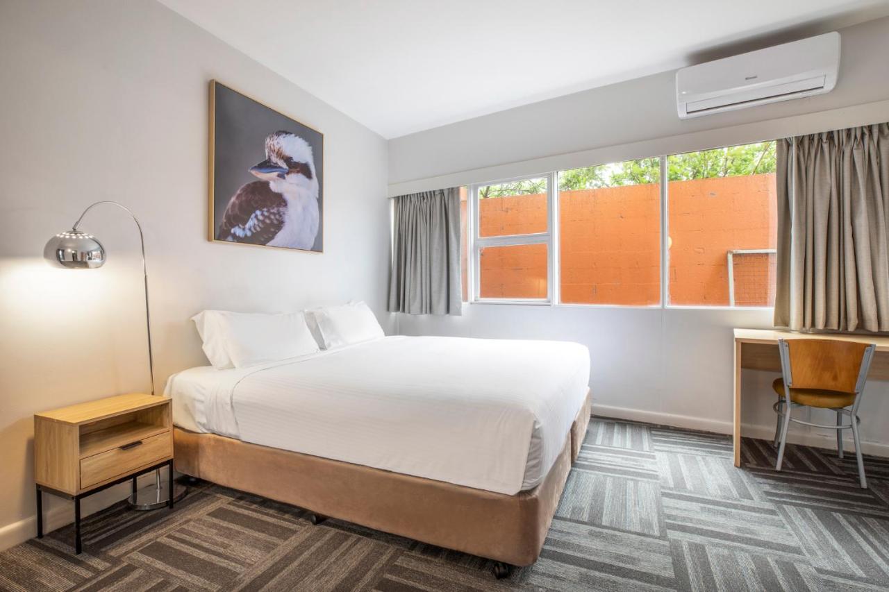 Meadow Inn Hotel-Motel Melbourne City Exterior foto
